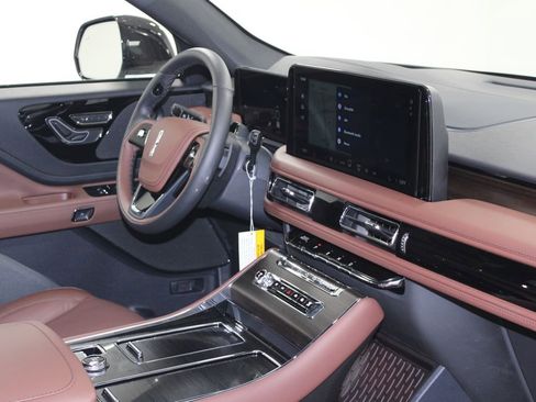 New 2026 Lincoln Aviator Reserve image 31