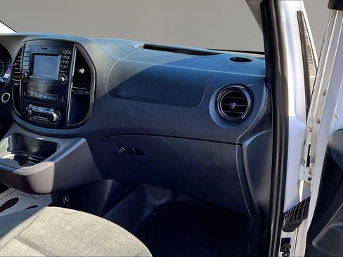 Used 2019 Mercedes-Benz Metris w/ Driver Comfort Package image 19