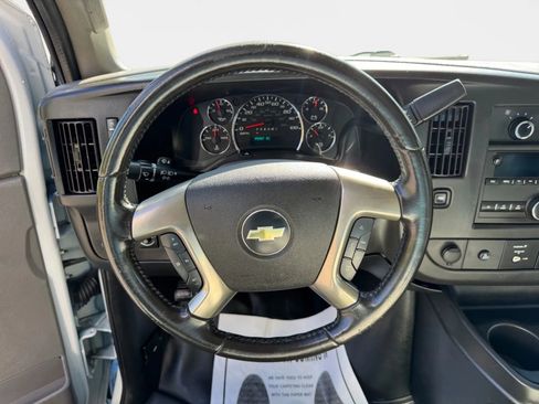 Used 2018 Chevrolet Express 3500 w/ Power Convenience Package image 12
