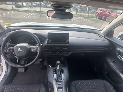 Certified 2024 Honda HR-V LX image 15