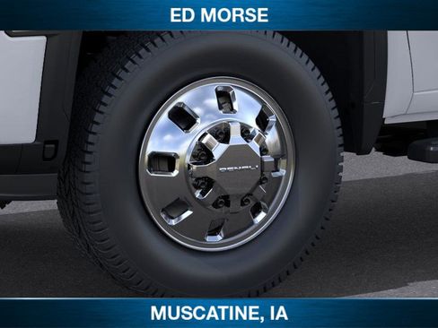 New 2026 GMC Sierra 3500 Denali w/ Technology Package image 9