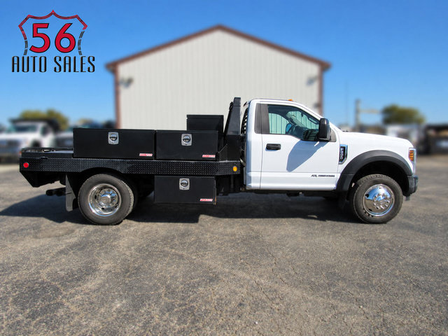 Used 2018 Ford F550 2WD Regular Cab Super Duty image 1