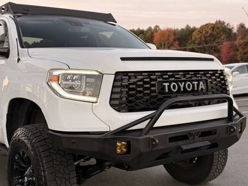Used 2018 Toyota Tundra Platinum image 11