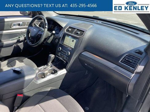 Used 2018 Ford Explorer XLT w/ Equipment Group 201A AWD/4WD image 28