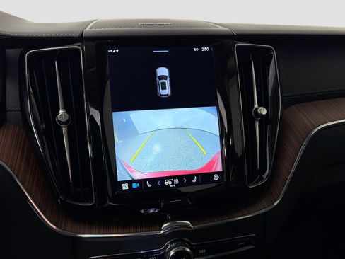 Certified 2023 Volvo XC60 B5 Ultimate image 14