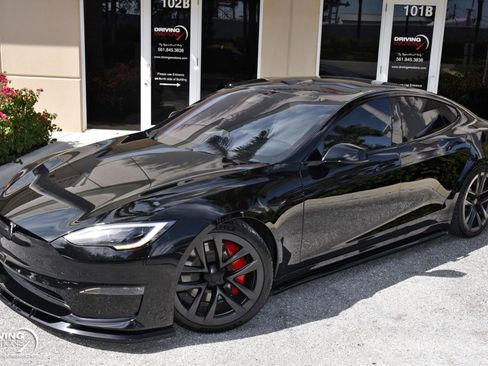 Used 2023 Tesla Model S Plaid image 24