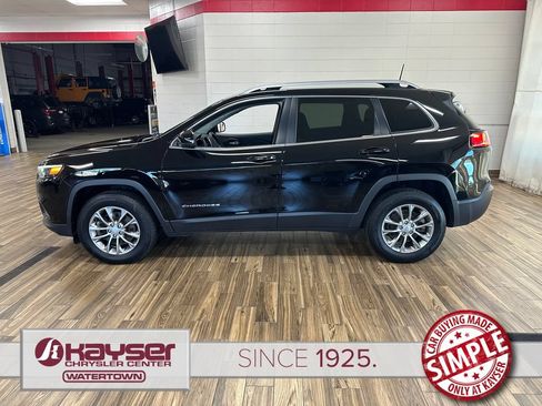 Certified 2021 Jeep Cherokee Latitude Lux w/ Comfort/Convenience Group AWD/4WD image 2