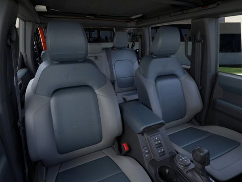New 2024 Ford Bronco Outer Banks image 10