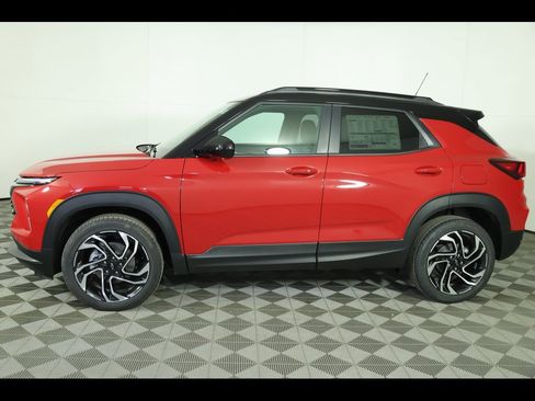 New 2026 Chevrolet TrailBlazer RS w/ Convenience Package image 2