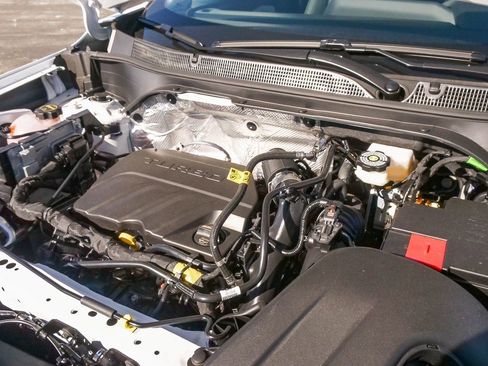 New 2026 Chevrolet Trax LT w/ Driver Confidence Package image 25