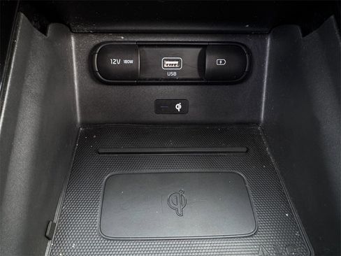 Used 2021 Kia Telluride SX w/ SX Prestige Package image 21