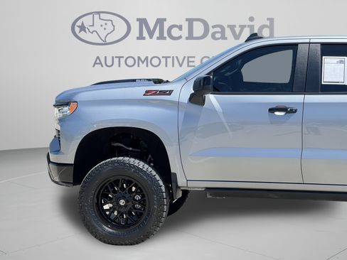 Used 2025 Chevrolet Silverado 1500 LT Trail Boss w/ Convenience Package II AWD/4WD image 37