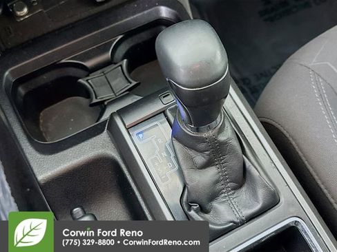 Used 2017 Toyota Tacoma TRD Off-Road image 17