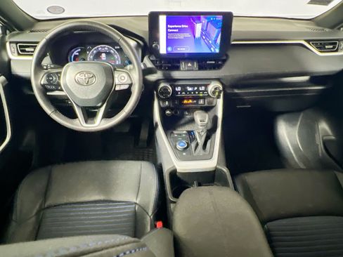 Used 2024 Toyota RAV4 XSE AWD/4WD image 30