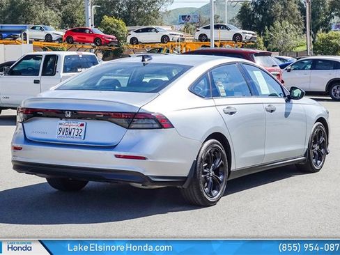 Certified 2025 Honda Accord SE image 9