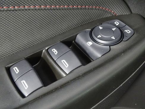 Used 2022 Chevrolet TrailBlazer RS image 17