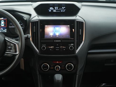 Used 2023 Subaru Crosstrek 2.0i image 16