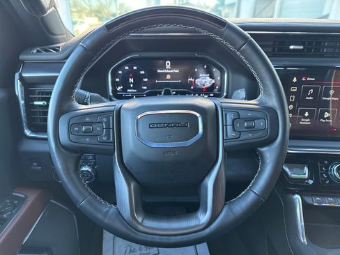 Used 2025 GMC Sierra 1500 Denali Ultimate image 14