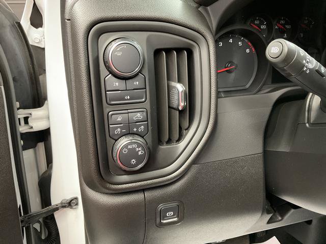 Used 2025 Chevrolet Silverado 2500 Custom w/ Custom Value Package AWD/4WD image 10