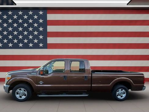 Used 2011 Ford F250 XLT w/ XLT Premium Pkg image 8