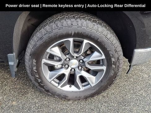 Used 2023 Chevrolet Silverado 1500 LT AWD/4WD image 12