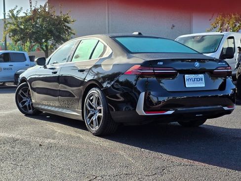 Used 2025 BMW i5 xDrive40 image 7