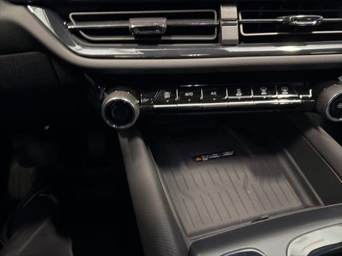 New 2026 Chevrolet Equinox EV RS image 36