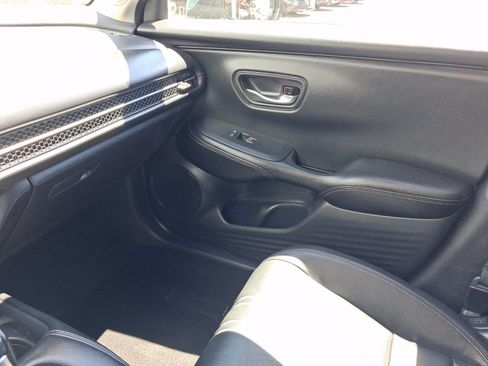 Used 2024 Honda HR-V EX-L image 21