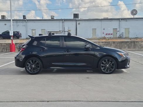 Used 2025 Toyota Corolla XSE FWD image 7
