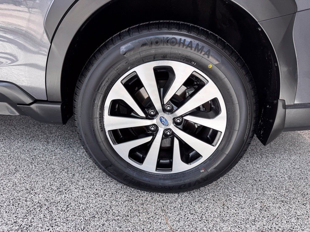 Used 2024 Subaru Outback Premium AWD/4WD image 14