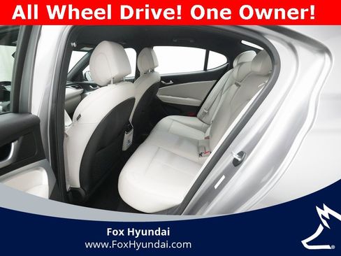 Used 2024 Genesis G70 2.5T image 15