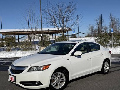 Used 2013 Acura ILX 1.5L Hybrid w/Tech 4dr Sedan w