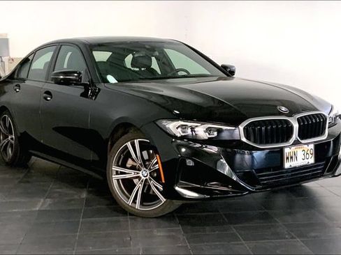Used 2023 BMW 330i Sedan w/ Driving Assistance Package RWD image 2