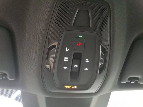 Used 2025 Audi Q5 Prestige AWD/4WD image 17