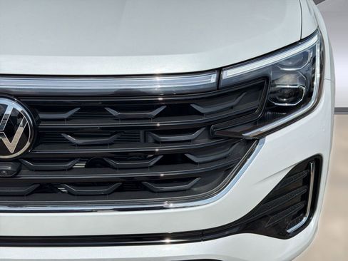 New 2026 Volkswagen Atlas SEL Premium R-Line AWD/4WD image 11