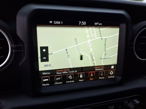 Used 2022 Jeep Wrangler Unlimited Sahara w/ Cold Weather Group AWD/4WD image 31