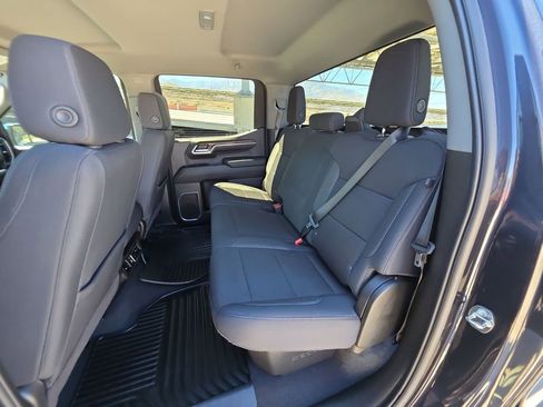 Used 2024 Chevrolet Silverado 1500 LT image 26