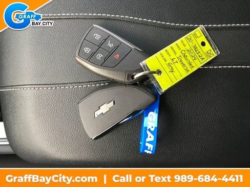 Used 2024 Chevrolet Traverse LT image 28