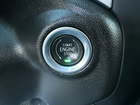 Used 2024 Chevrolet Silverado 1500 Custom image 34