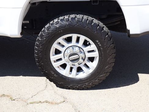 Used 2019 Ford F250 XLT w/ Snow Plow Prep Package AWD/4WD image 13