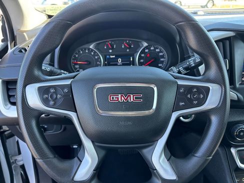 Used 2024 GMC Terrain SLE image 13