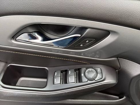 Used 2019 Chevrolet Traverse LT w/ LT Premium Package FWD image 20