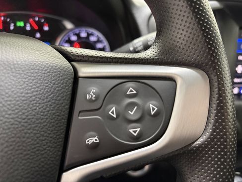 Used 2023 GMC Terrain SLE w/ Driver Convenience Package image 14