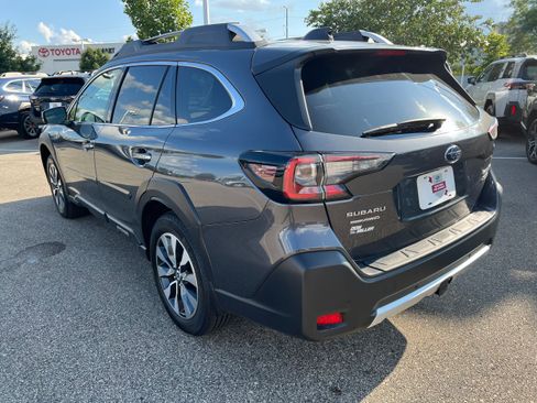 Certified 2023 Subaru Outback Touring w/ Popular Package #2 AWD/4WD image 5