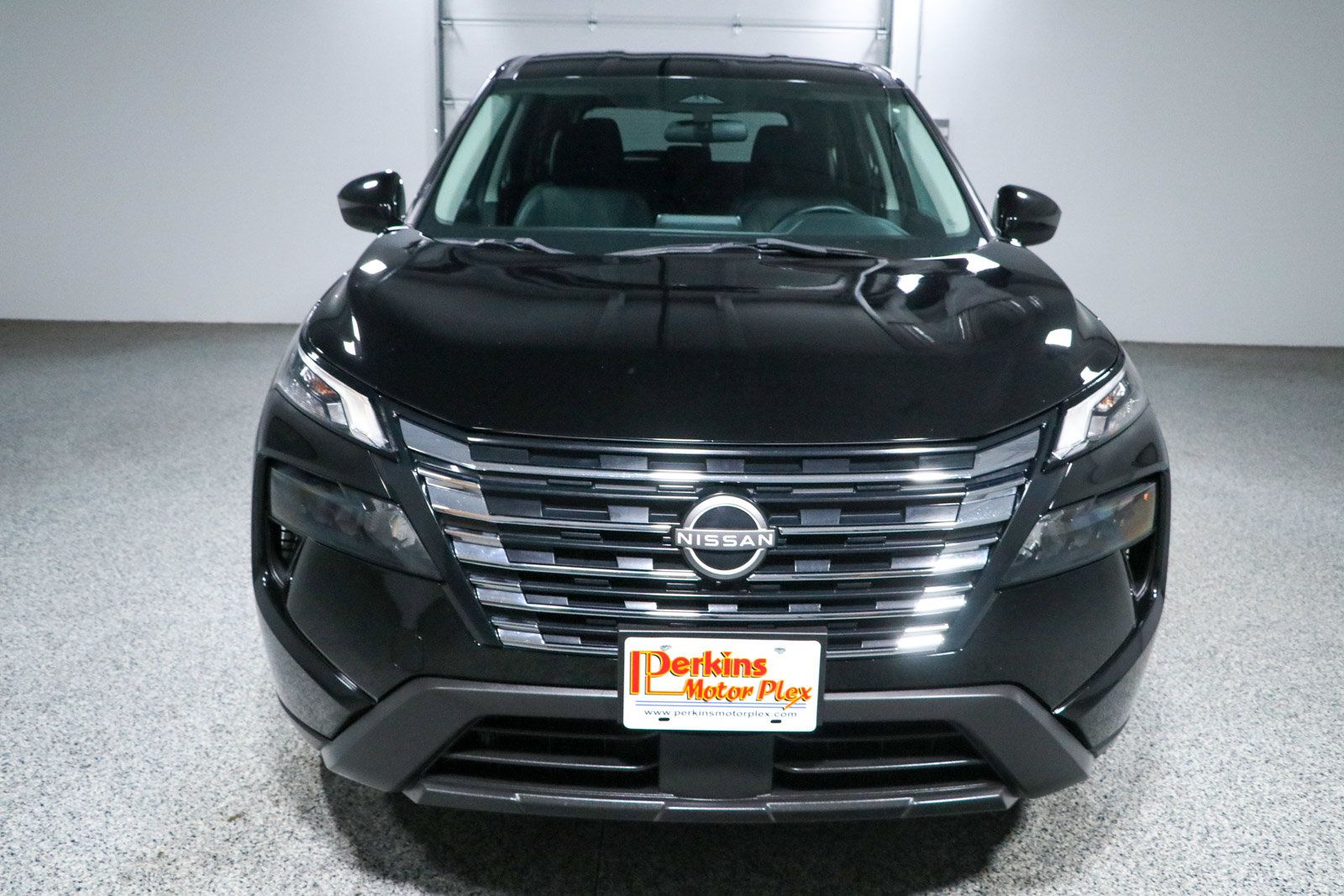 Used 2024 Nissan Rogue SV FWD image 4