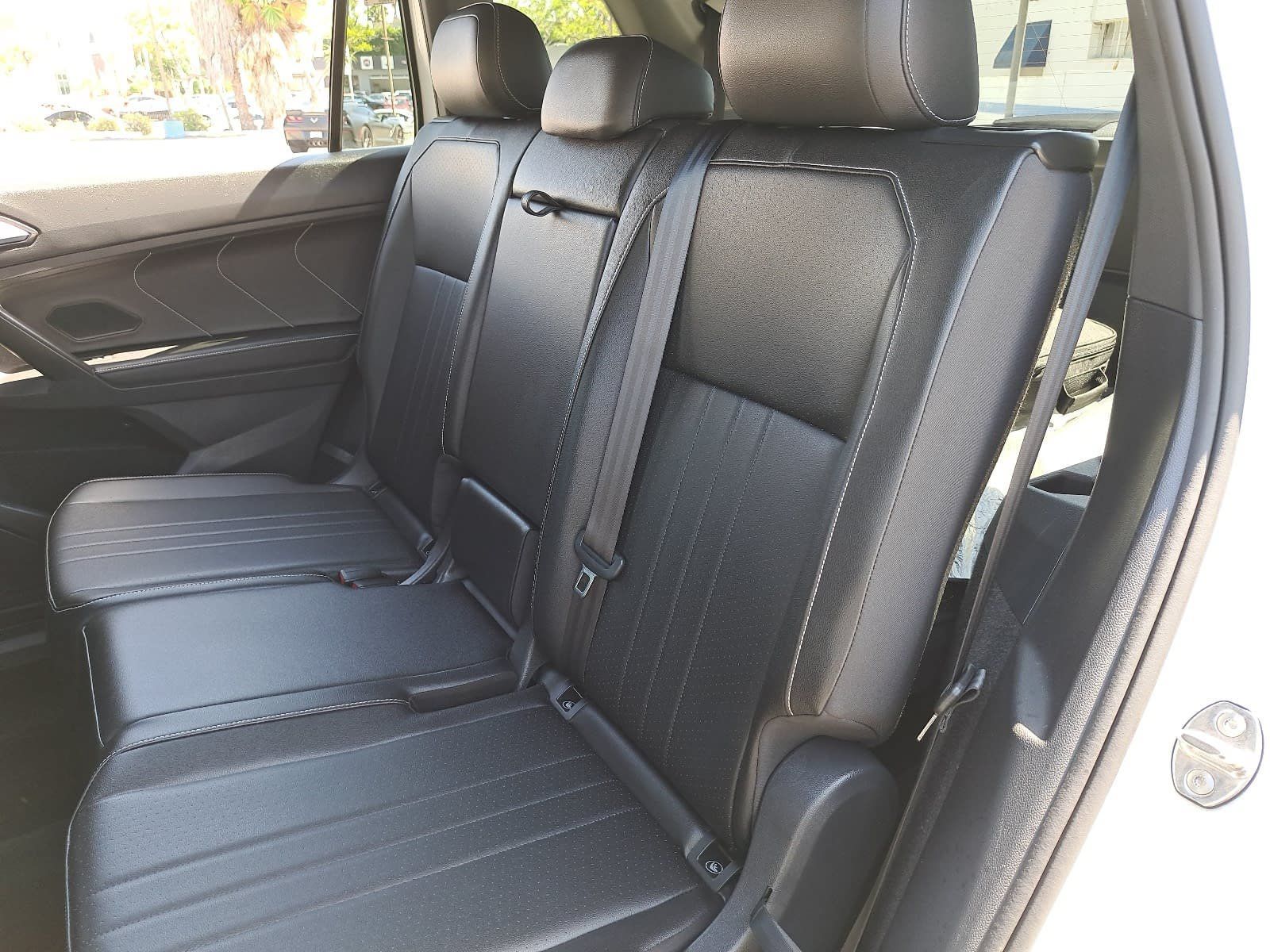 Used 2023 Volkswagen Tiguan SE R-Line FWD image 16