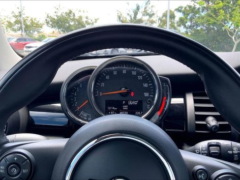 Used 2020 MINI Cooper 2-Door Hardtop FWD image 20