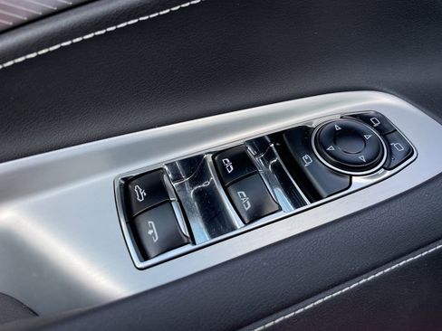 Certified 2023 Chevrolet Corvette Stingray Preferred Conv w/ 2LT image 16