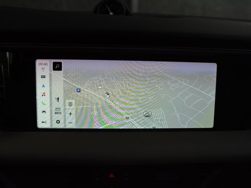 Certified 2025 Porsche Macan 4S Electric image 19