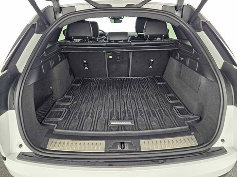 Used 2024 Land Rover Range Rover Velar Dynamic SE image 14